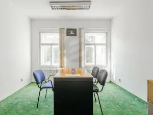Prodej obchodního prostoru, Praha - Nusle, Jaromírova, 380 m2