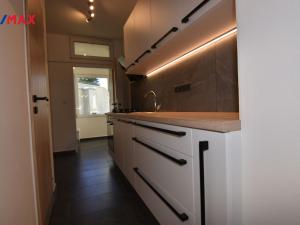 Pronájem bytu 1+1, Olomouc - Hodolany, Hodolanská, 36 m2