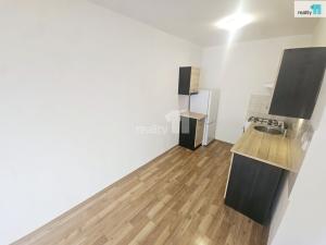 Pronájem bytu 2+kk, Praha - Lhotka, Novodvorská, 40 m2