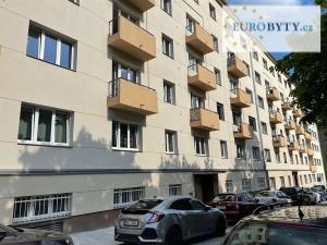 Pronájem bytu 1+kk, Praha - Vršovice, Jerevanská, 27 m2