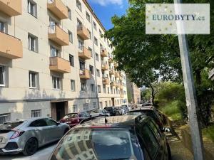 Pronájem bytu 1+kk, Praha - Vršovice, Jerevanská, 27 m2