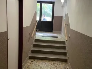 Pronájem bytu 1+kk, Praha - Vršovice, Jerevanská, 27 m2