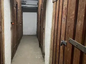 Pronájem bytu 1+kk, Praha - Vršovice, Jerevanská, 27 m2