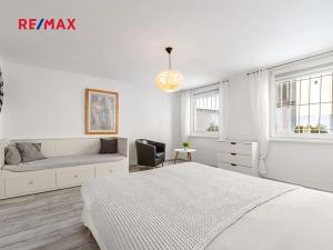 Prodej ubytování, Praha - Karlín, Pernerova, 60 m2