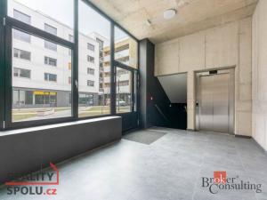 Pronájem bytu 2+kk, Pardubice - Zelené Předměstí, Smilova, 58 m2