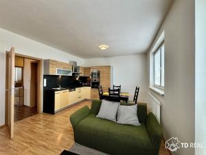 Pronájem bytu 3+kk, Brno, Šmahova, 73 m2