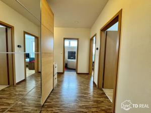 Pronájem bytu 3+kk, Brno, Šmahova, 73 m2