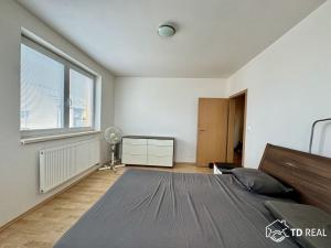 Pronájem bytu 3+kk, Brno, Šmahova, 73 m2