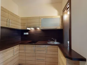 Prodej bytu 2+kk, Karlovy Vary, Libušina, 45 m2