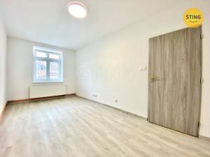 Pronájem bytu 2+1, Opava - Předměstí, náměstí Svaté Trojice, 57 m2