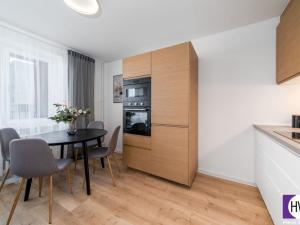 Prodej bytu 5+kk, Praha, Měchenická, 78 m2