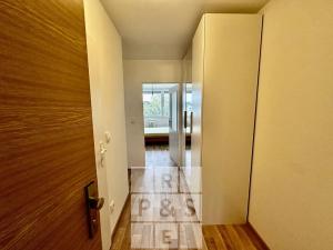 Pronájem bytu 2+kk, Praha - Řepy, Mrkvičkova, 42 m2