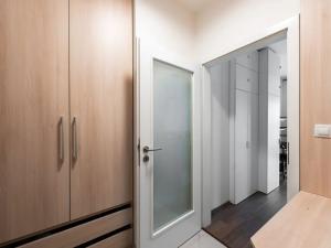Pronájem bytu 1+kk, Praha - Zličín, Míšovická, 53 m2