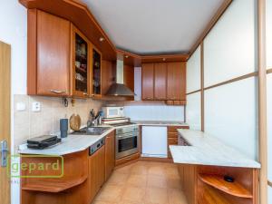 Prodej bytu 2+kk, Praha - Troja, Hnězdenská, 43 m2