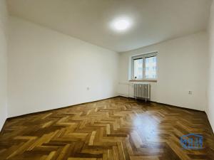 Pronájem bytu 2+1, Jesenice, Školní, 56 m2