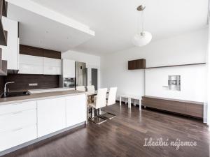 Pronájem bytu 3+kk, Praha - Modřany, Fikerova, 87 m2