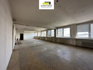 Pronájem výrobních prostor, Plzeň - Skvrňany, 1009 m2