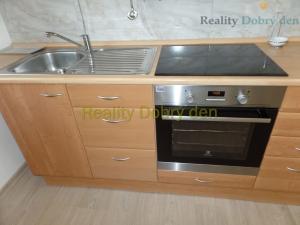 Pronájem bytu 2+1, Opava, Přerovecká, 67 m2