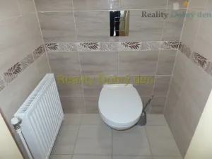 Pronájem bytu 2+1, Opava, Přerovecká, 67 m2