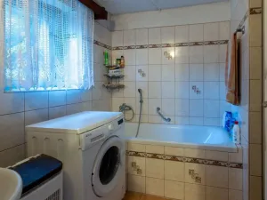 Prodej rodinného domu, Pchery - Humny, Husova, 180 m2