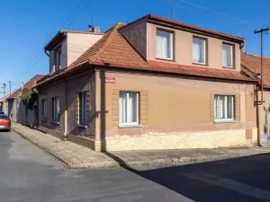 Prodej rodinného domu, Pchery - Humny, Husova, 180 m2