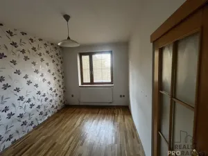 Prodej apartmánu, Podhradní Lhota, 160 m2