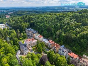 Prodej atypického bytu, Mariánské Lázně, Třebízského, 213 m2
