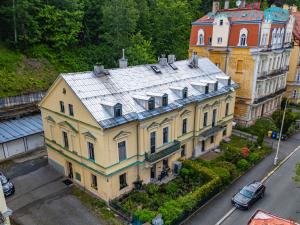 Prodej atypického bytu, Mariánské Lázně, Třebízského, 213 m2