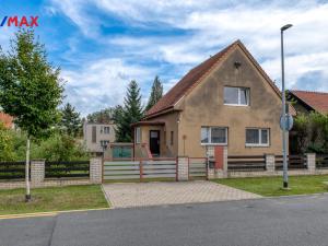 Prodej pozemku pro bydlení, Praha - Kunratice, Volarská, 893 m2