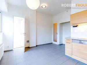 Pronájem bytu 4+1, Praha - Dejvice, Kladenská, 125 m2