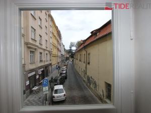 Pronájem bytu 1+1, Praha, Betlémské náměstí, 41 m2