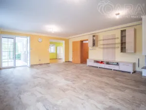 Pronájem vícegeneračního domu, Divišov, K Vodojemu, 267 m2