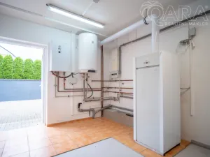 Pronájem vícegeneračního domu, Divišov, K Vodojemu, 267 m2