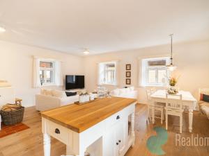 Prodej historického objektu, Záhoří - Jamný, 159 m2