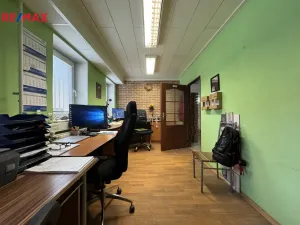 Prodej skladu, Věžky, 2322 m2