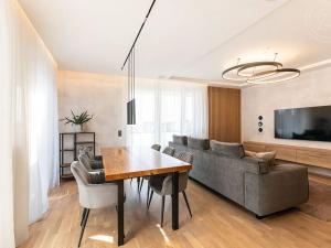Prodej bytu 5+kk, Praha - Hlubočepy, Benešova, 140 m2