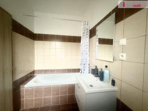Pronájem bytu 2+1, Děčín - Děčín IX-Bynov, Teplická, 65 m2