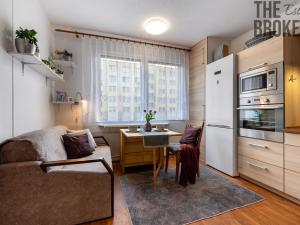 Prodej bytu 2+kk, Úpice, Pod Skalkou, 35 m2
