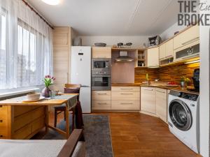 Prodej bytu 2+kk, Úpice, Pod Skalkou, 35 m2