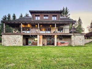 Prodej rodinného domu, Vrchlabí, 429 m2