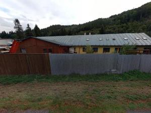 Prodej výrobních prostor, Hanušovice, 891 m2