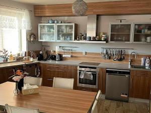 Pronájem bytu 3+kk, Strančice, Náměstí Emila Kolbena, 100 m2