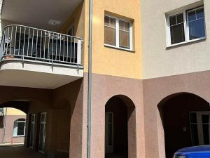 Pronájem bytu 3+kk, Strančice, Náměstí Emila Kolbena, 100 m2