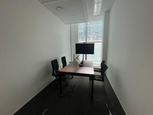 Pronájem obchodního prostoru, Praha, Hvězdova, 244 m2