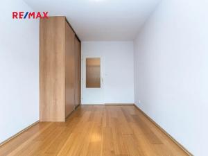 Pronájem bytu 2+kk, Praha - Stodůlky, Bašteckého, 42 m2