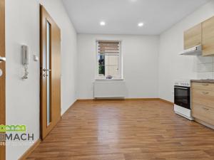 Pronájem bytu 2+1, Červený Kostelec, Řehákova, 59 m2