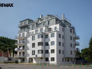Prodej bytu 2+kk, Karlovy Vary, Šumavská, 87 m2
