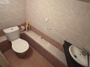Pronájem obchodního prostoru, Třebíč - Nové Dvory, Kpt. Jaroše, 44 m2