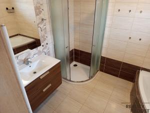 Prodej atypického bytu, Rokytno, 125 m2