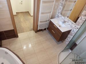 Prodej atypického bytu, Rokytno, 125 m2